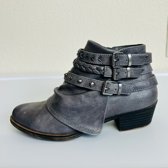 RAMPAGE Terrain Grey Vegan Buckle Harness Studded Embellished Flap Booties - Picture 2 of 10